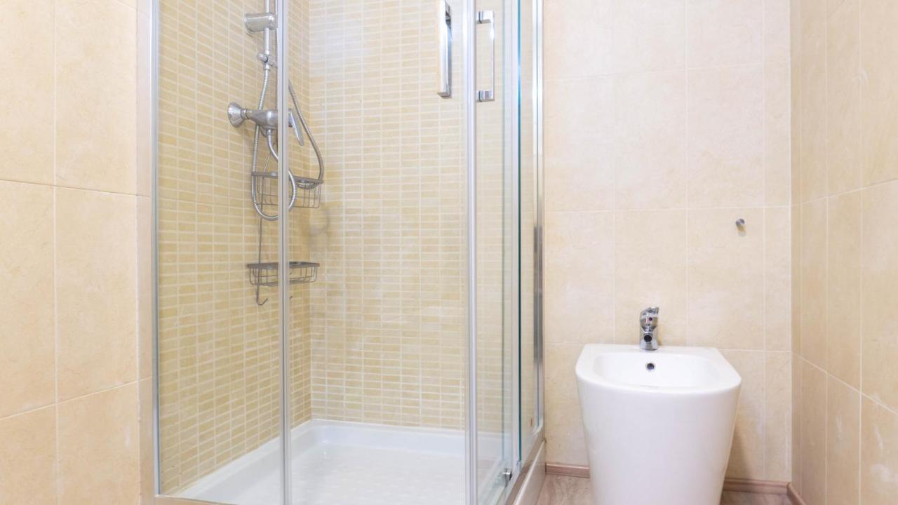 Apartment Dos Aceras Málaga Eksteriør bilde